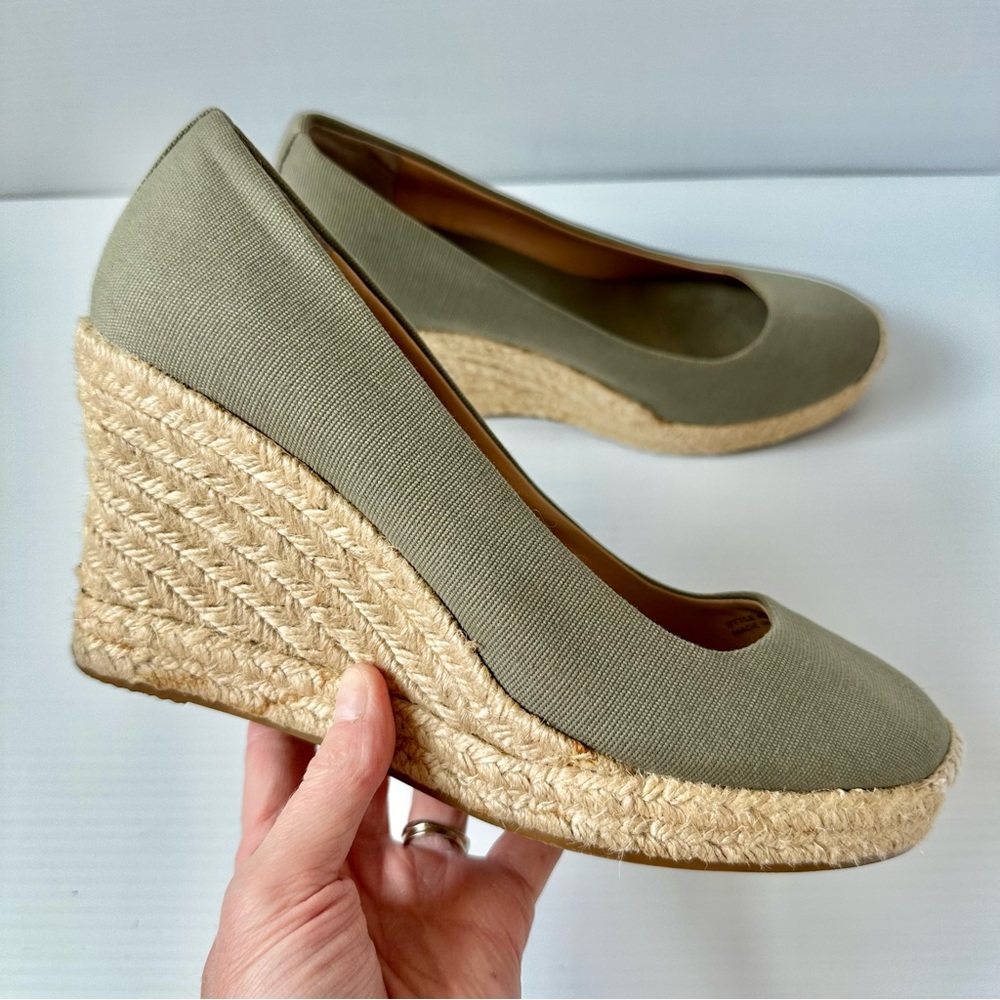 J. Crew Seville made in Spain Sage Green Espadrille Wedges Shoes Size 9